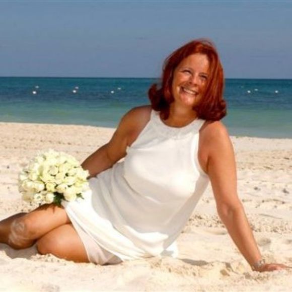 Meet your Posher, Annette - Picture 1 of 1